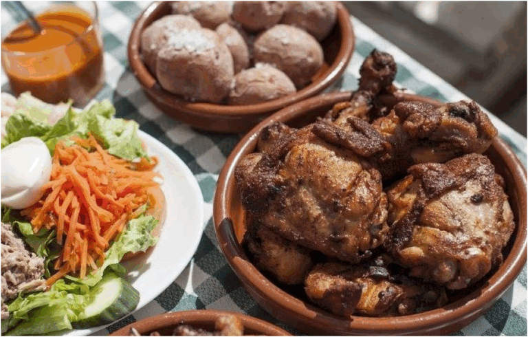 Il miglior pollo all'aglio di Tenerife è al Restaurante Otelo ad Adeje dal 1988