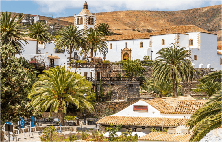 Betancuria, il paese più antico delle Canarie fondato dai normanni nel 1404 a Fuerteventura
