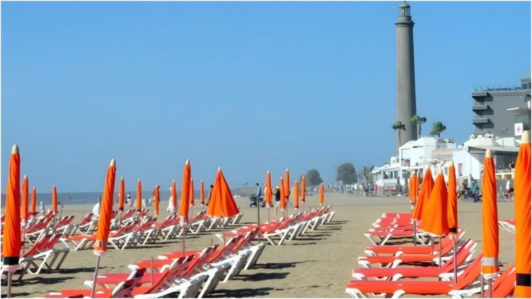 Maspalomas, il comune di San Bartolomé de Tirajana dichiara nullo il contratto delle sdraio