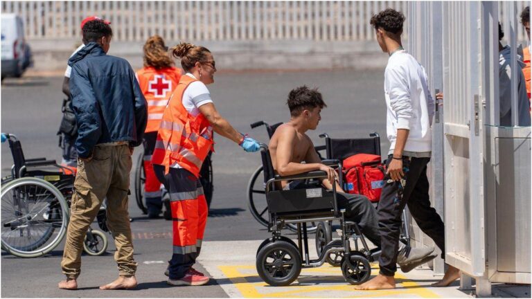 Canarie, la regione riorganizza i centri di accoglienza per minori migranti e rafforza i controlli