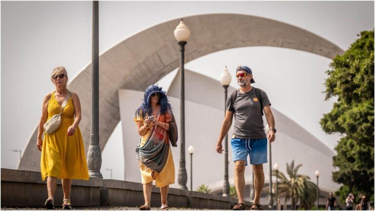 Nelle Canarie autorità sanitarie in allerta per radiazione UV alta in pieno caldo anomalo di ottobre