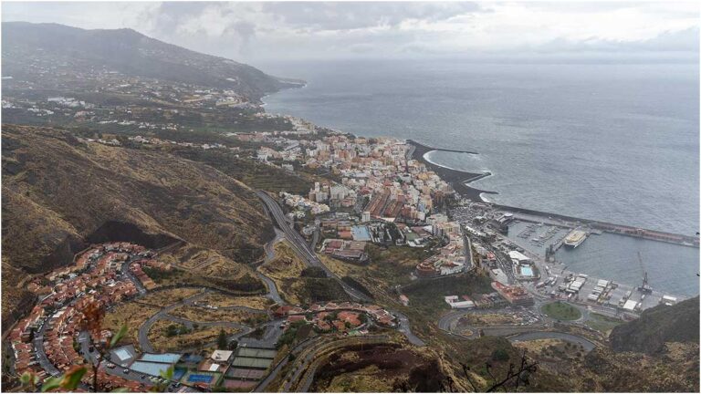 Canarie, previsioni meteo dell'Aemet per mercoledì: nubi e piogge deboli, 27 gradi a Tenerife