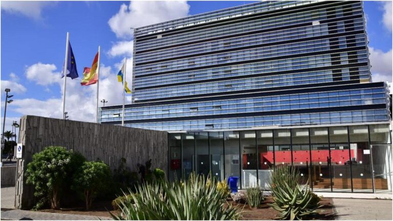 Las Palmas de Gran Canaria, due anni di carcere al falso dentista Andrés de la Cruz per lesioni
