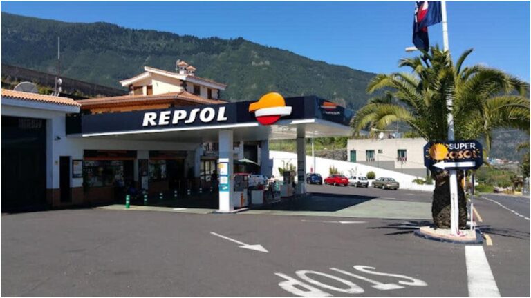 Esercitazione delle autorità a Los Realejos Tenerife con sirene e fumo per sversamento di carburante