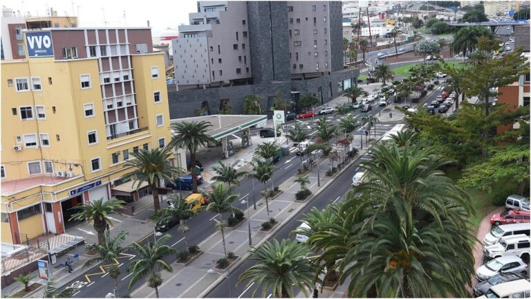 Due persone investite in Santa Cruz de Tenerife, in Avenida Tres de Mayo: ferita donna 57enne