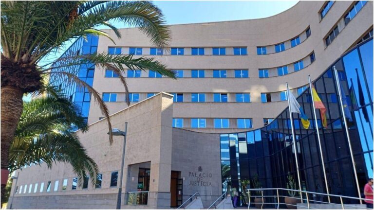 Assolto un imprenditore accusato di fingere un furto per truffare l’assicurazione a Tenerife