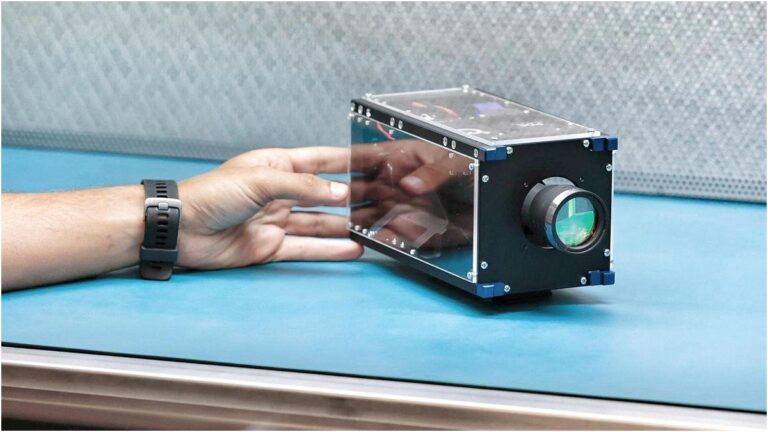 Canarie IAC inventa la prima camera infrarossa spaziale senza raffreddamento con brevetto europeo