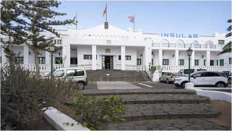 Hospital Insular di Lanzarote compie 75 anni tra ristrutturazione assente e trasferimento in stallo