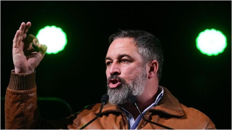 Santiago Abascal leader di Vox a Las Palmas de Gran Canaria il 26 ottobre per un atto pubblico