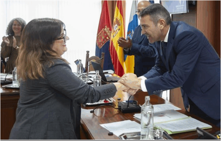 Cabildo di Lanzarote, seduta turbolenta: l’opposizione abbandona, via libera a CECOPIN e a Sara