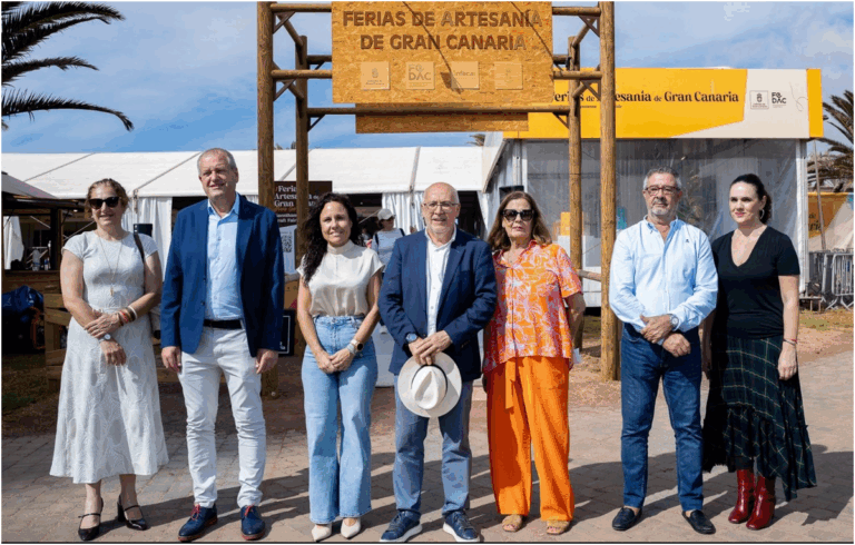 Faro di Maspalomas a Gran Canaria, edizione d’autunno della fiera dell’artigianato con 76 artigiani