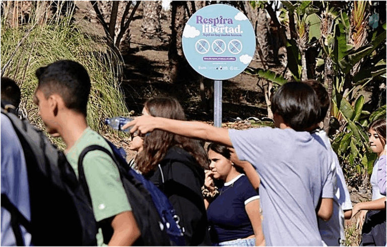 Oltre 500 studenti inaugurano a Las Palmas de Gran Canaria il parco Juan Pablo II primo senza fumo