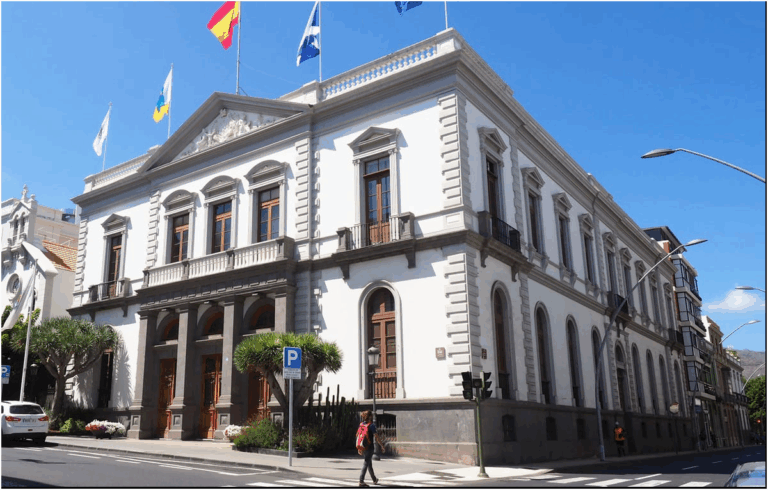 Santa Cruz de Tenerife vara il bilancio 2026 record da 381,2 milioni per opere e politiche sociali